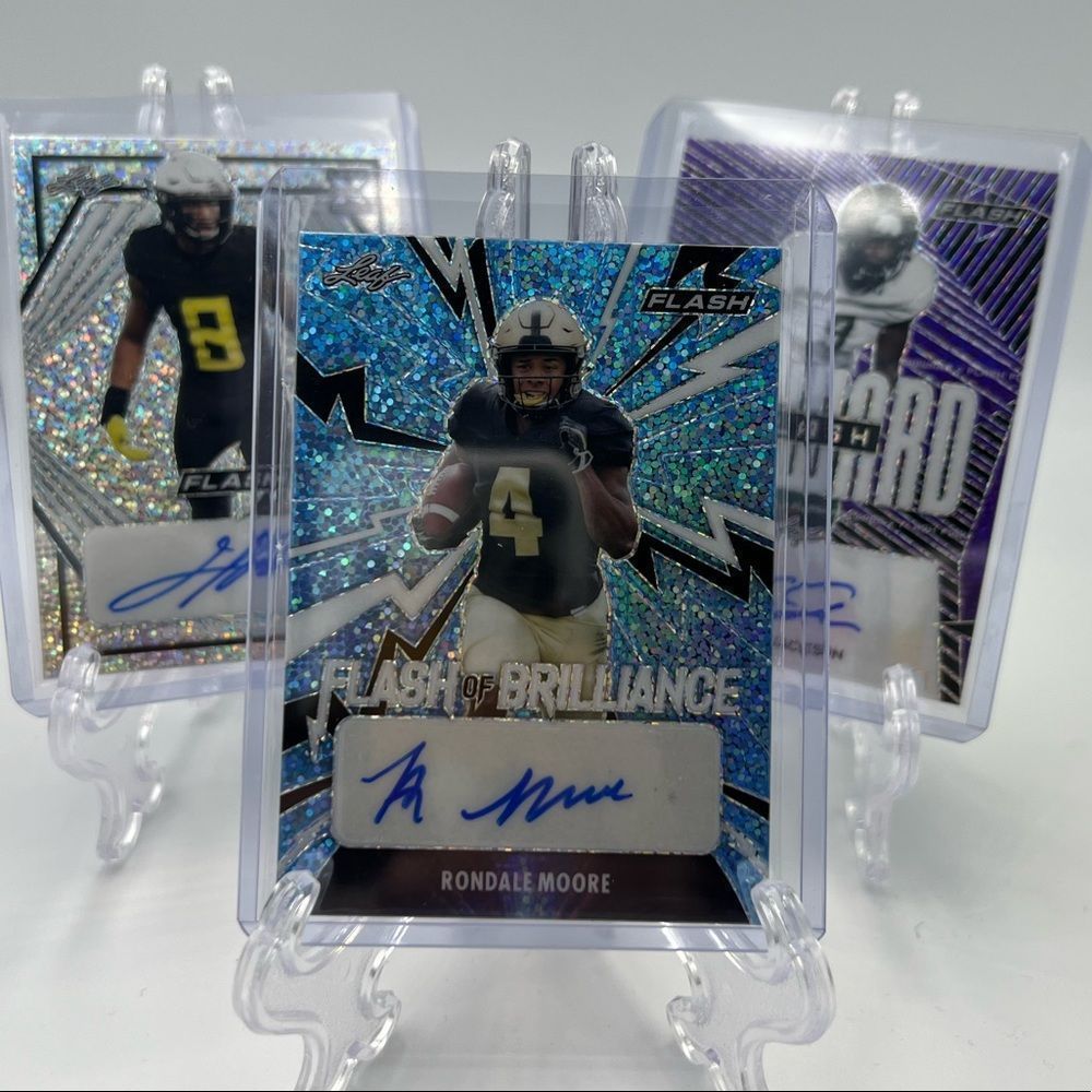 Leaf Flash of Brilliance Rondale Moore24/35 Autograph NFL Trading Card MINT 2021